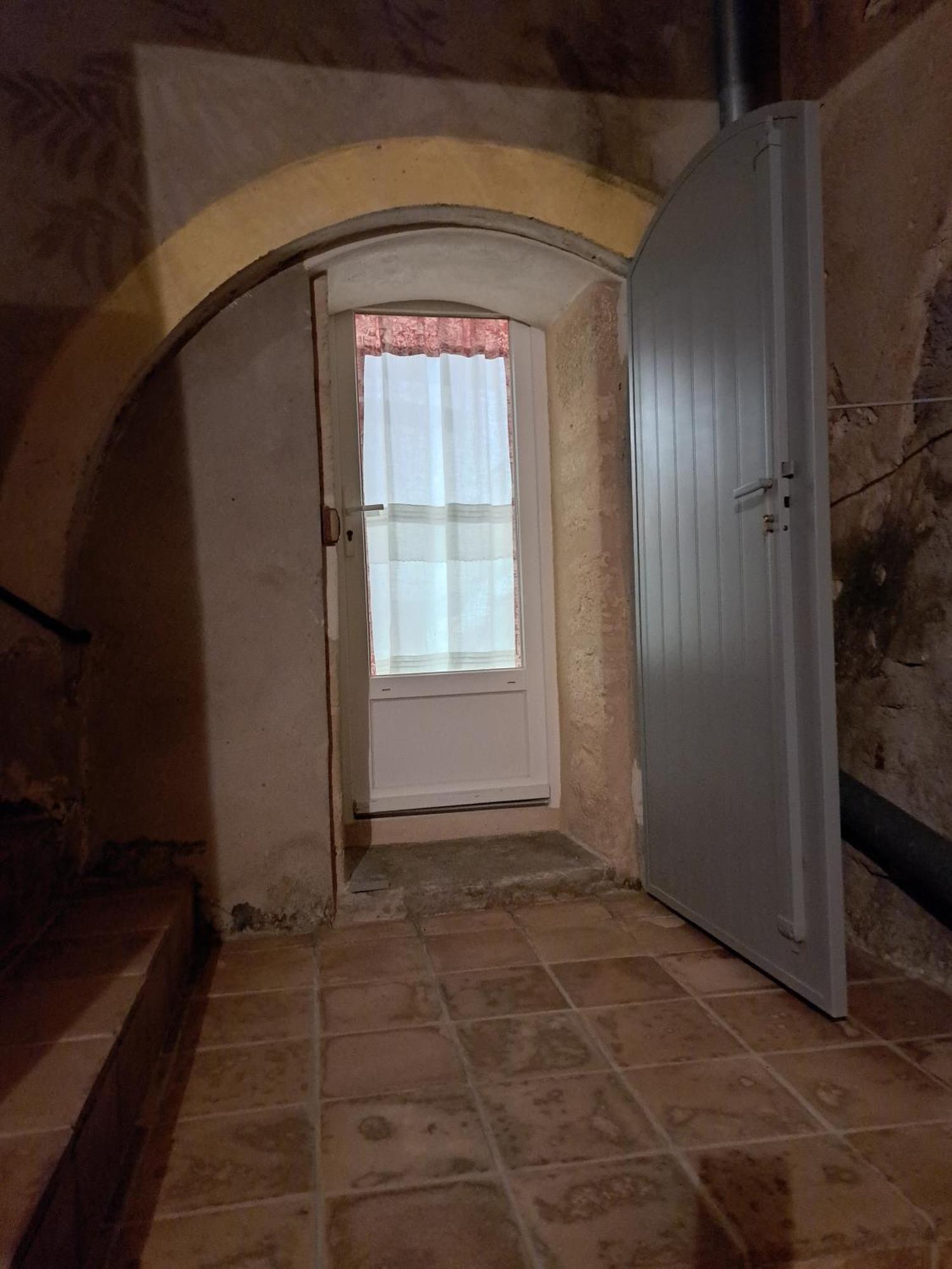 Bed and Breakfast La Maison De Gisele Saint-Victor-des-Oules Exteriér fotografie
